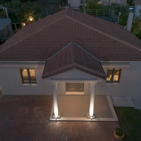 Annaset Villa *