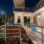Annaset Villa *