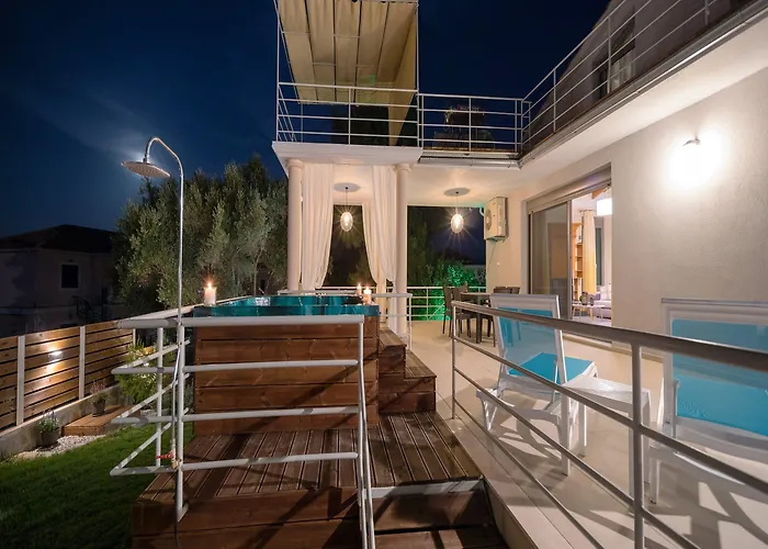 Annaset Villa *