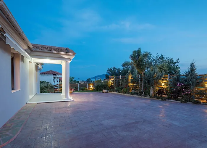 Annaset Villa *